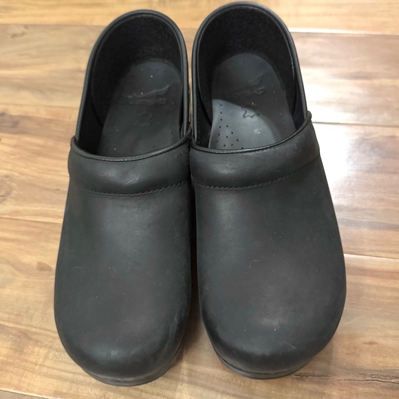 Dansko Black Professional Oiled Leather Clog size EU 40 Nursing Medical Comfort - Picture 2 of 9
